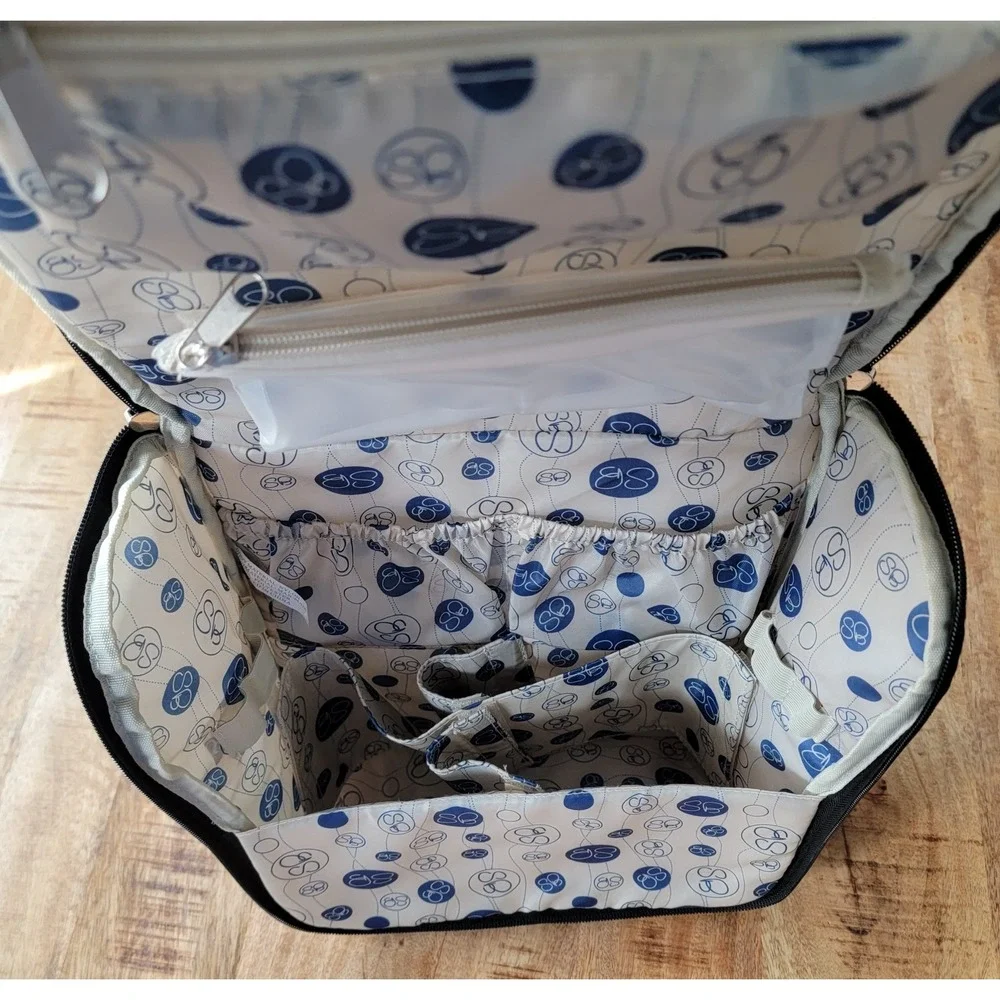 Samantha Brown Gray Nylon Hanging Cosmetic Travel Toiletry Case Organizer Bag‎